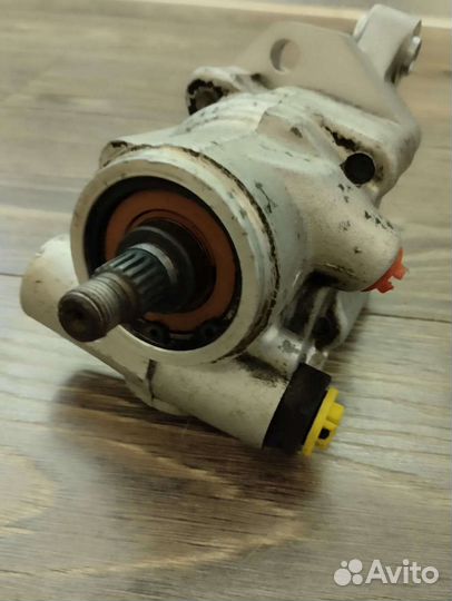 Гидроусилитель Toyota Crown Majesta UZS171 1UZ-FE