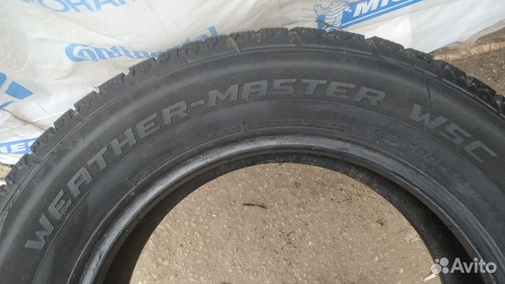 Cooper Weather-Master WSC 235/65 R18 106T