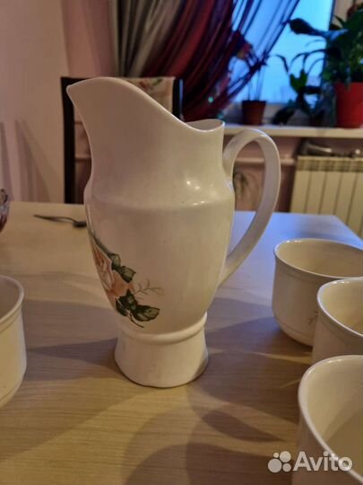 Кувшин и 5 чашек
