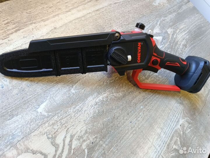 Пила цепная аккумуляторная безщеточая