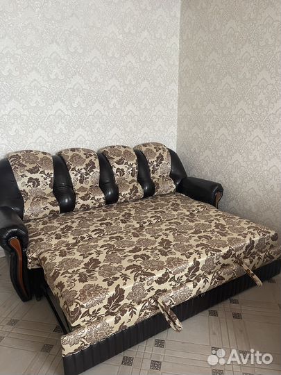 Диван с креслами