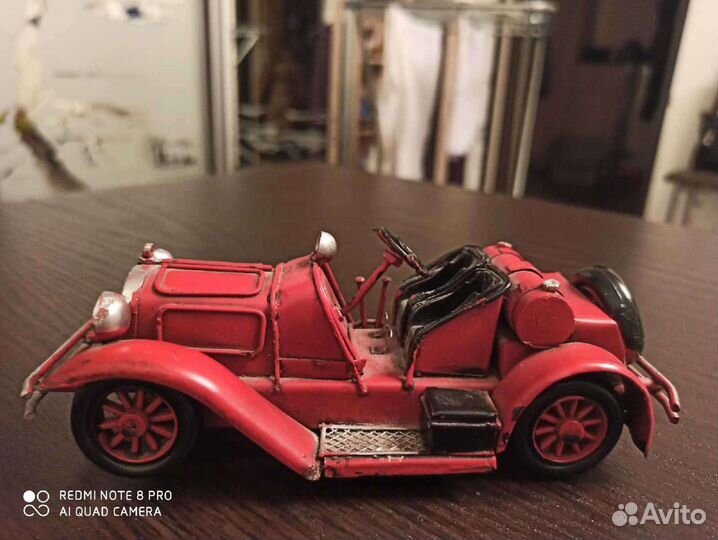 Машина металлическая новая