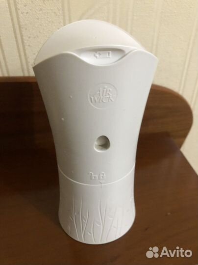 Автоматический освежитель воздуха