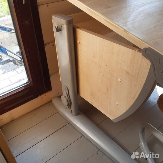 Растущая парта и стул