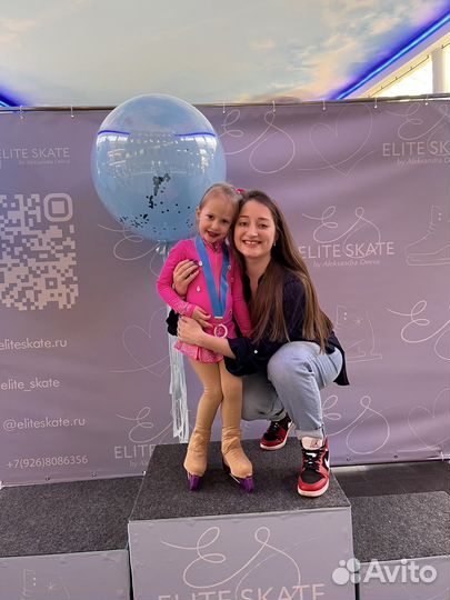 Тренер по фигурному катанию