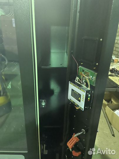 Снековый автомат KV10