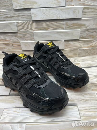 Кроссовки adidas S.F.T.M термо