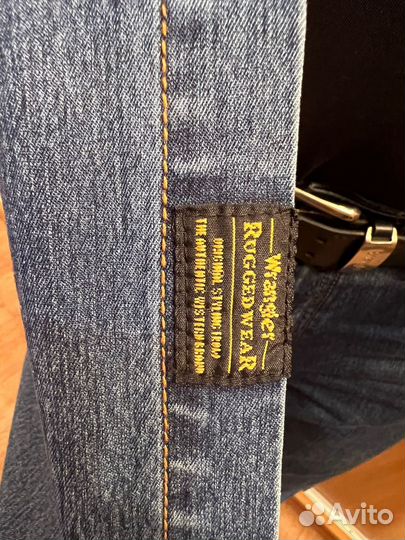 Рубашки мужские