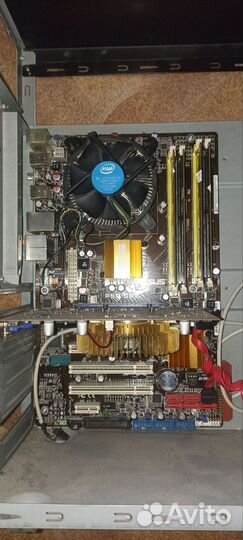 Материнская плата 775