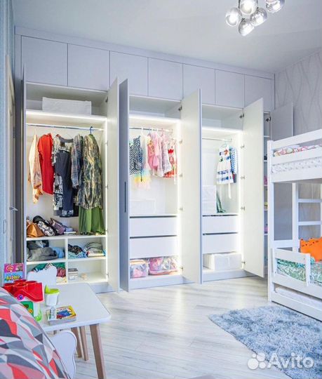 Шкаф на заказ B 182