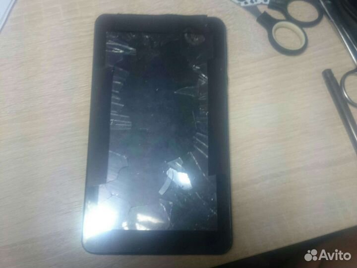 Разбитый планшет плата рабочая модель в описании