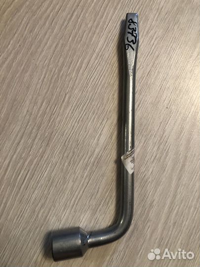 Балонный ключ 19 новый