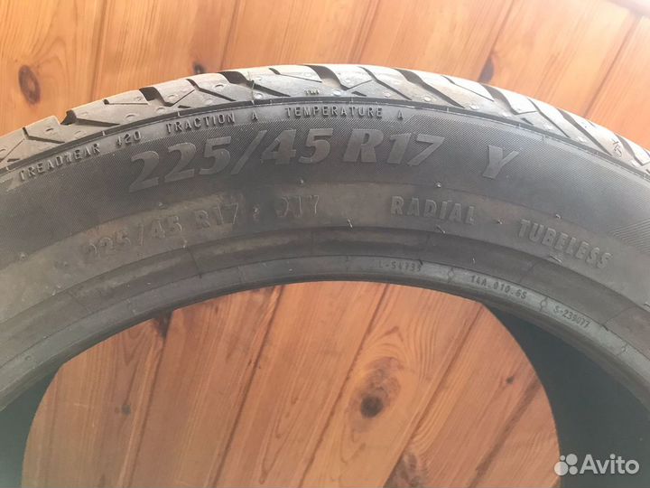 Matador DM4 225/45 R17 47B