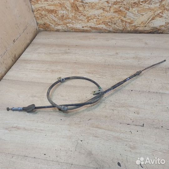 Трос ручника задний правый Subaru Legacy Outback