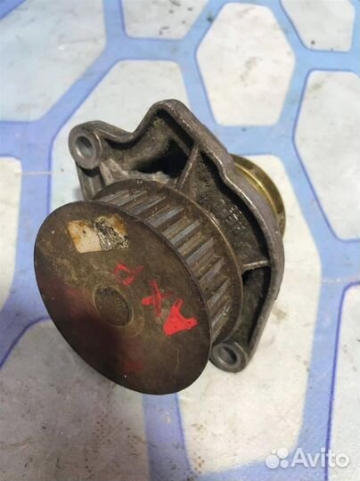 Насос системы охлаждения 036121008M