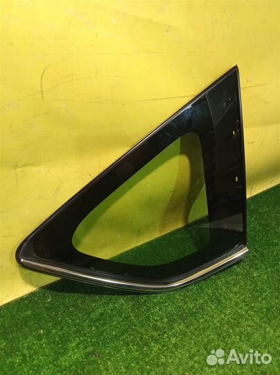 Стекло задней форточки правая Toyota RAV4 2013