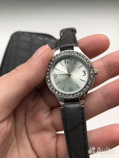 Комплект часы и кошелёк новый