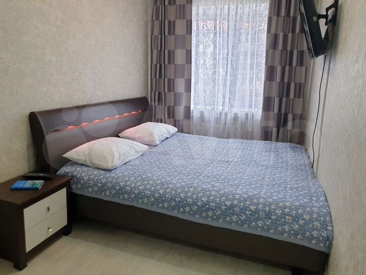 Снять комнату посуточно в москве в южно-сахалинске. Квартира южно сахалинск снять посуточно сахком. 2 3 этаж студия moon. Невельская 58 южно-сахалинск. Суточные квартиры в южно сахалинске.