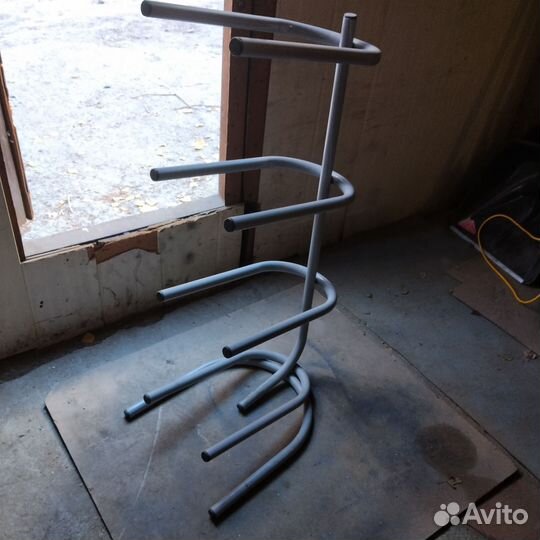 Стойка-стеллаж держатель бутылей для воды