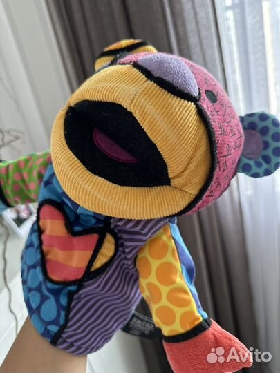 Игрушка на руку britto
