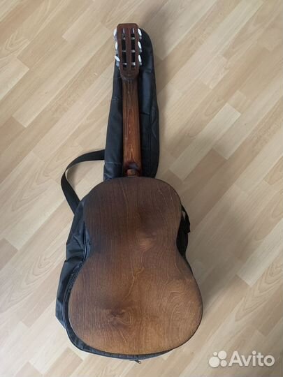 Гитара акустическая, с чехлом