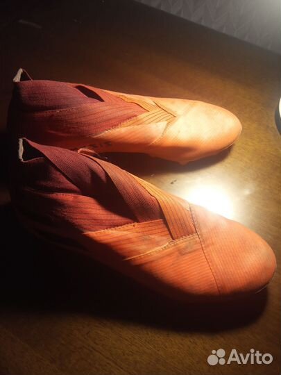 Футбольные бутсы adidas nemeziz профисеональные