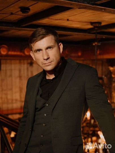 Певец - Вокалист - Гитарист