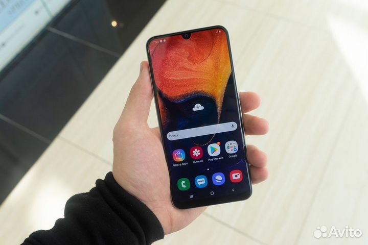 Samsung Galaxy A50, 4/64 ГБ