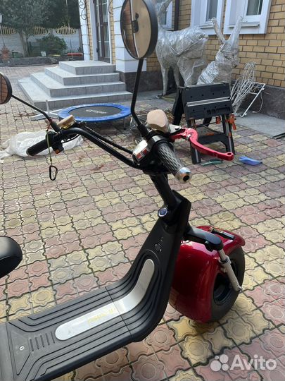 Продам трицикл электроскутер