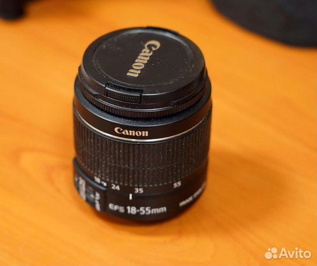 Canon 550d + Canon EF-S 18-55mm