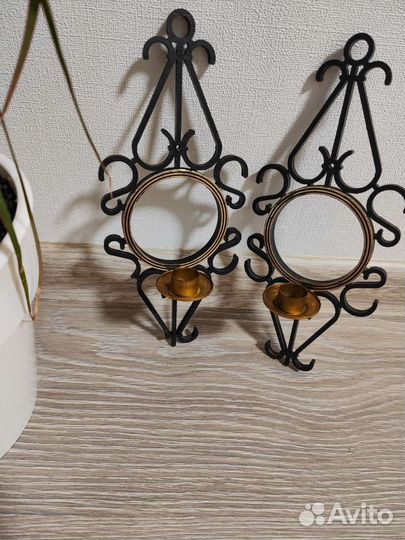 Подставка настенная для свечей