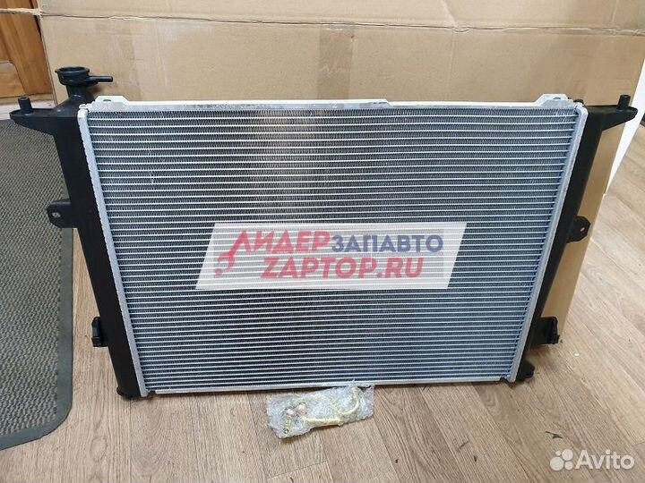 Радиатор охлаждения Hyundai Genesis 3.8 АКПП