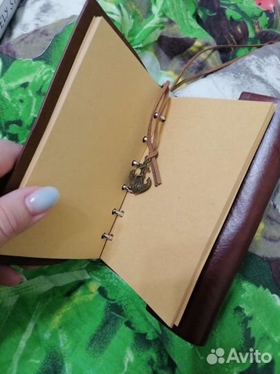 Кожаный блокнот