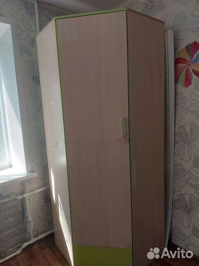 Угловой шкаф