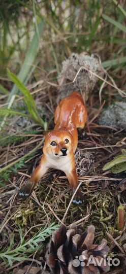 Фарфоровая статуэтка Лиса-плутовка афз