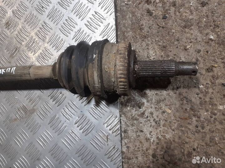 Полуось передняя правая Hyundai Sonata NF