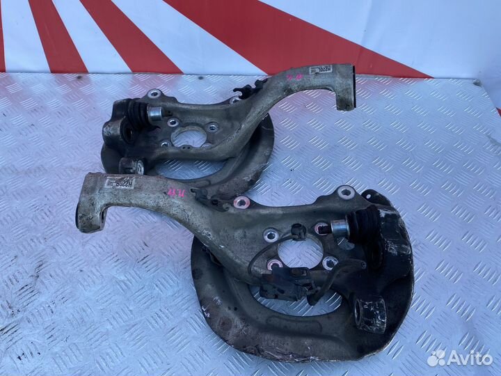 Поворотный кулак левый правый Lexus USF40