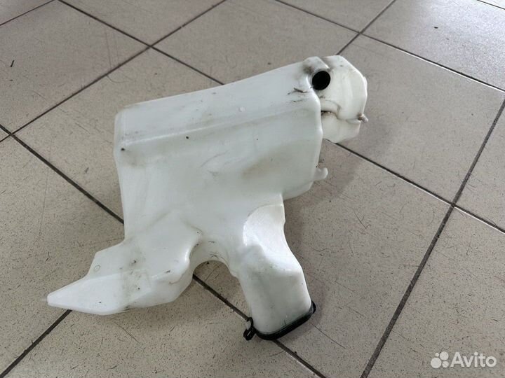 Бачок омывателя Рено Каптюр Kaptur