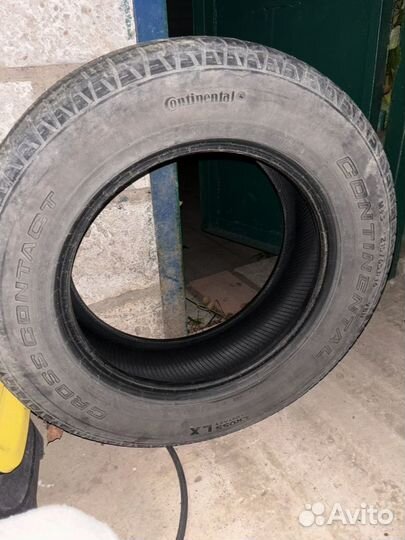 Continental CrossContact LX 235/70 R16 106H