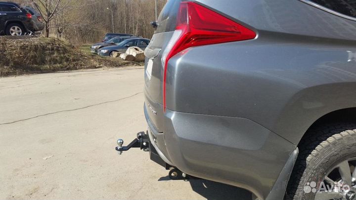 Фаркоп Митсубиси (Mitsubishi) Pajero Sport II 200