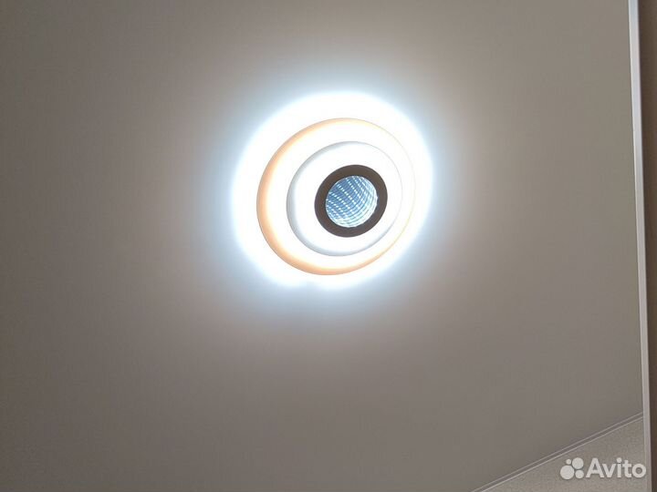 Светильник потолочный встраиваемый