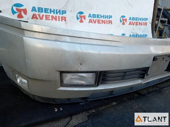 Бампер передний nissan cedric