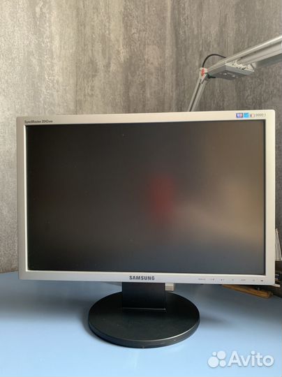 Монитор Samsung