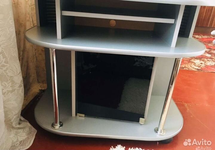 Тумба под телевизор