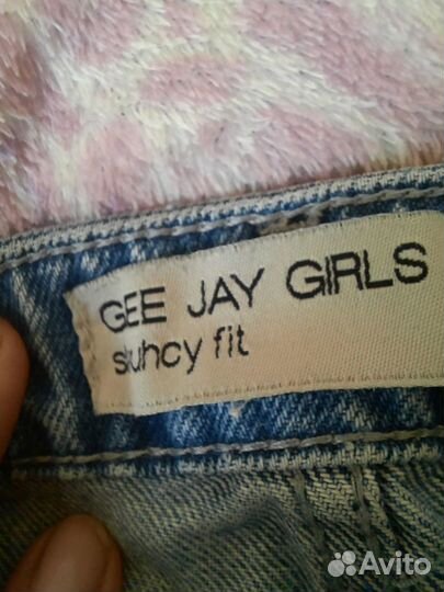 Джинсы и брючки для девочки 146 см