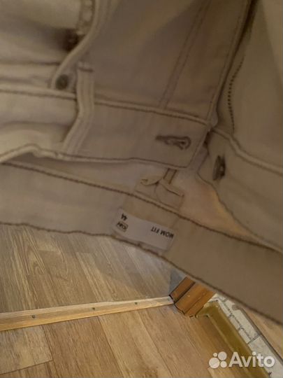 Джинсы женские