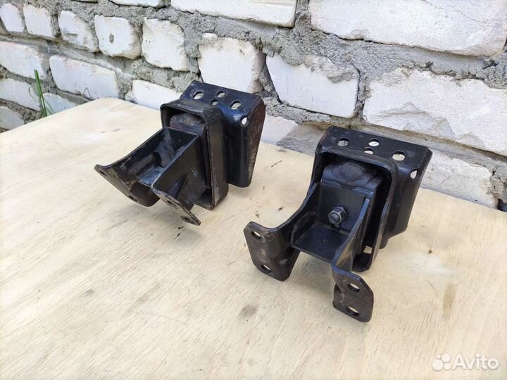 Подушка двигателя Kia Sportage 1 опора двс