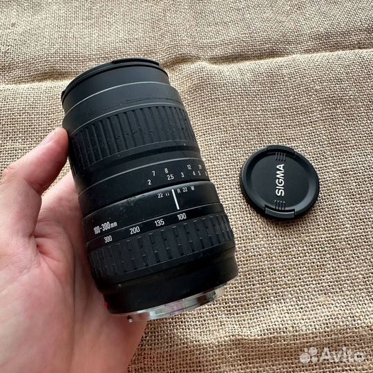 Sigma Zoom 100-300mm f4.5-6.7 DL