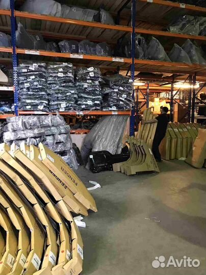 Legacy +outback Балка суппорта радиатора нижняя (Т