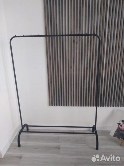 Вешалка напольная черная